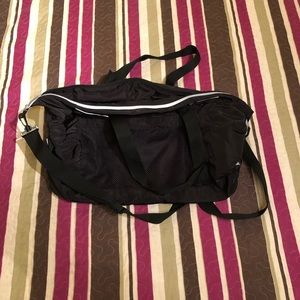🇺🇸FABLETICS DUFFEL BAG